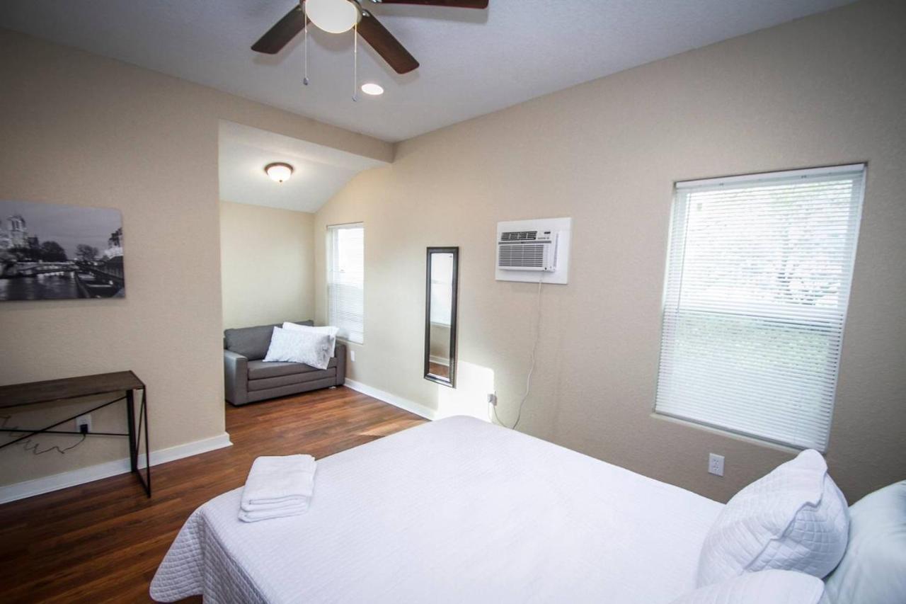 Douglas Way Remodeled House Near Downtown 1Ba/1Ba San Antonio Exterior photo